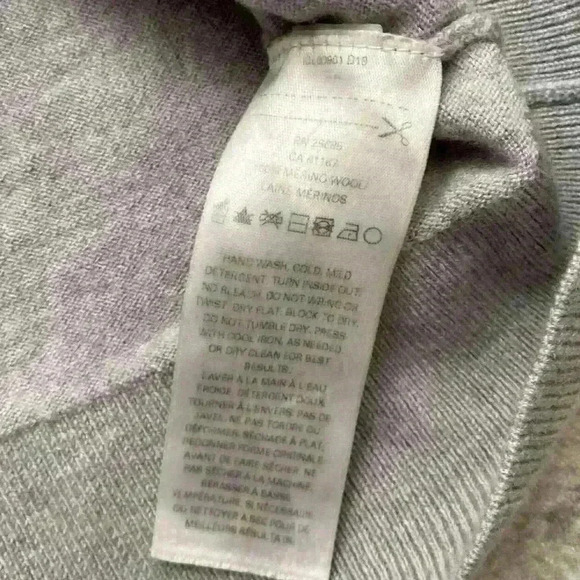 Pendleton Timeless Merino V-neck Sweater - Picture 4 of 6